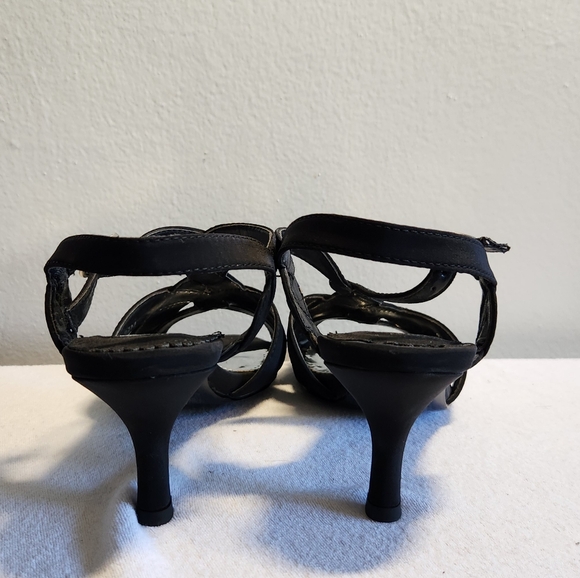 Easy Street Alive 5 Black open toed heels- Size 8.5 - Picture 5 of 7